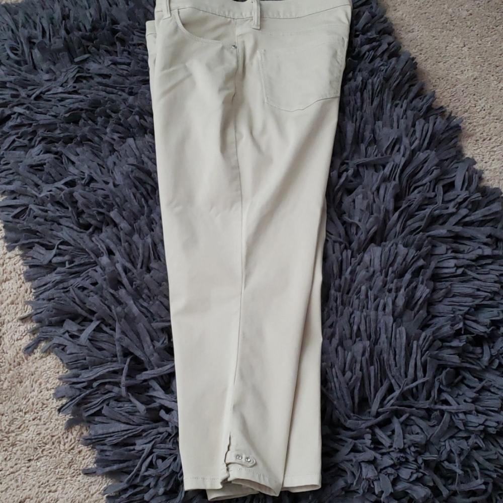 Cream colored capri slacks